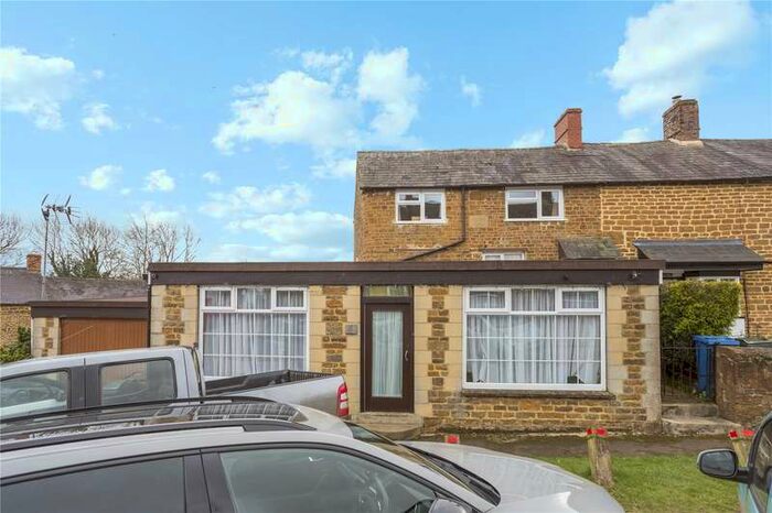 4 Bedroom Terraced House For Sale In High Street, Hook Norton, Oxfordshire, OX15