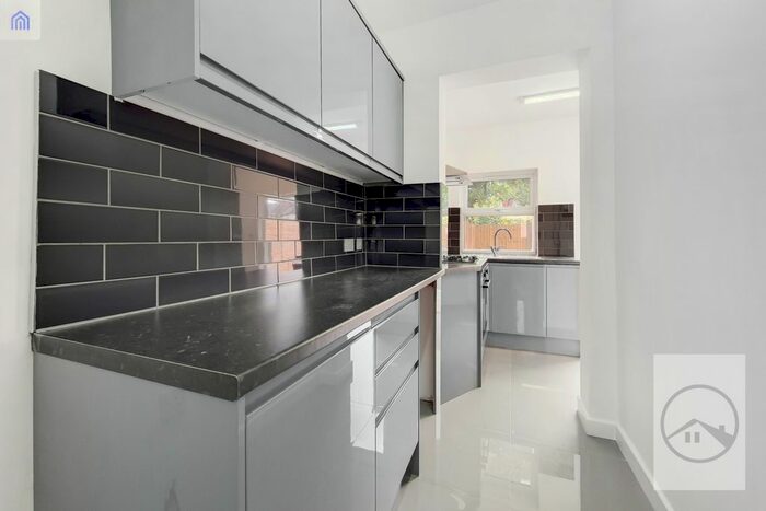 3 Bedroom Terraced House To Rent In Links Road, London, SW17