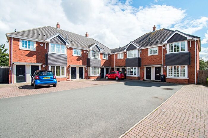 2 Bedroom Flat To Rent In Summerfield Road, Dudley, DY2