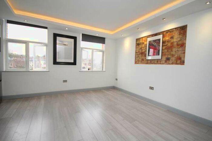 1 Bedroom Flat To Rent In Green Lanes, Newington Green, London, N16