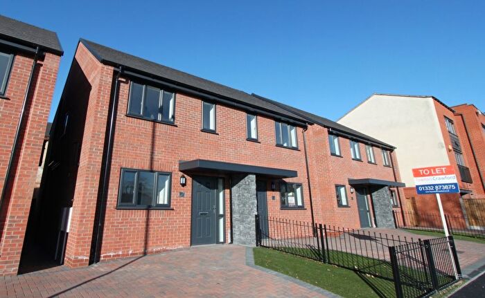 3 Bedroom Semi-Detached House To Rent In Piccadilly, Bulwell, NG6