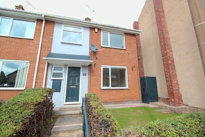 3 Bedroom Town House To Rent In Church Street, Mexborough, S64