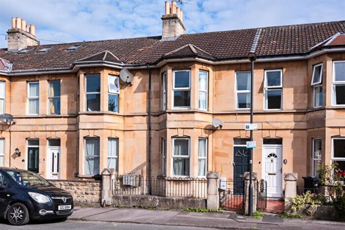 6 Bedroom Terraced House To Rent In Victoria Road, Bath, BA2