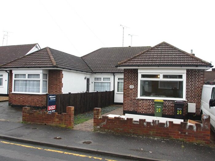 2 Bedroom Semi-Detached Bungalow To Rent In Meadow Way, Hockley, SS5