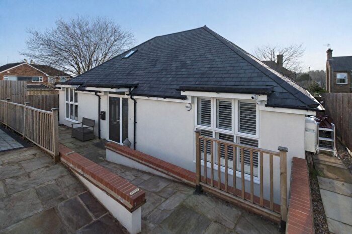 3 Bedroom Detached Bungalow For Sale In Deaconsfield Road, Hemel Hempstead, HP3