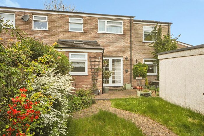 4 Bedroom Semi Detached House For Sale In Lindisfarne Road, Bury St. Edmunds, IP33