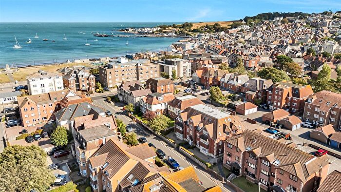 2 Bedroom Flat For Sale In Cranborne Road, Swanage, BH19