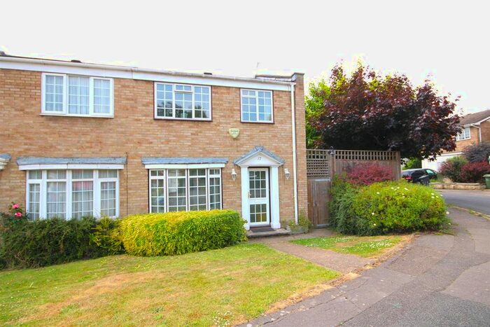 3 Bedroom Semi-Detached House To Rent In Lynwood, Guildford, GU2