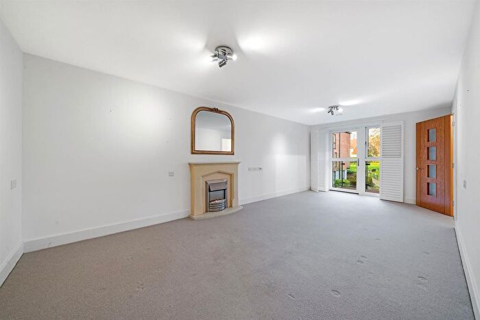 2 Bedroom Flat For Sale In London Road, Guildford, GU1