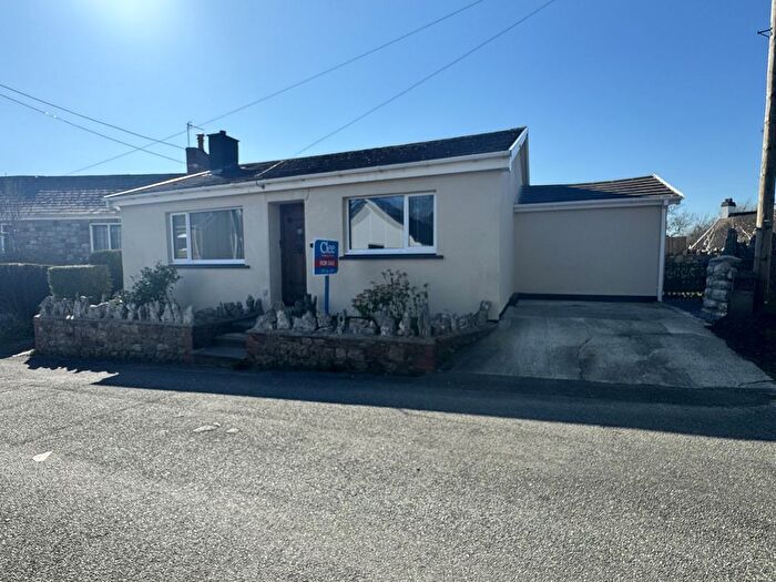 3 Bedroom Detached Bungalow For Sale In Greenfield Road, Twyn, Ammanford, Carmarthenshire., SA18