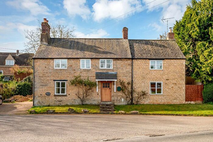 4 Bedroom Detached House For Sale In Main Street, Greetham, LE15