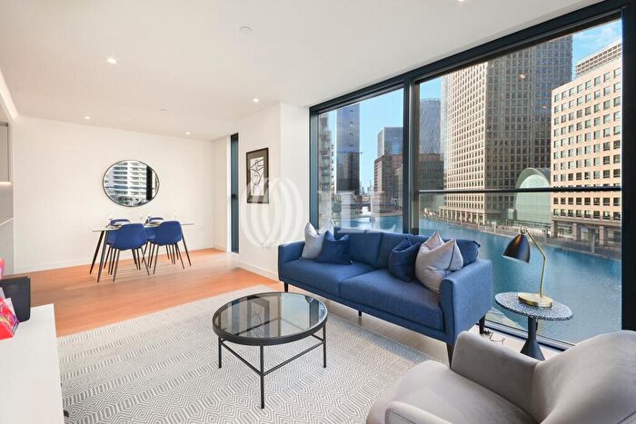 2 Bedroom Flat To Rent In South Quay Plaza, Marsh Wall, E14