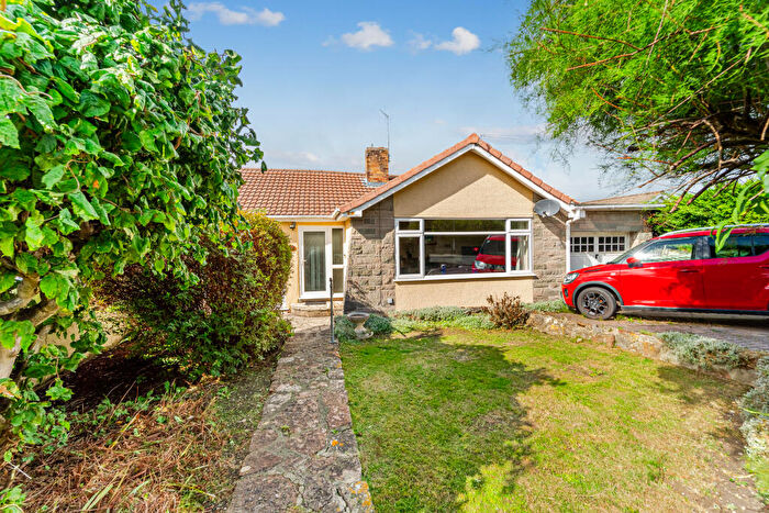 3 Bedroom Semi-Detached Bungalow For Sale In Beechwood Ave, Locking, BS24