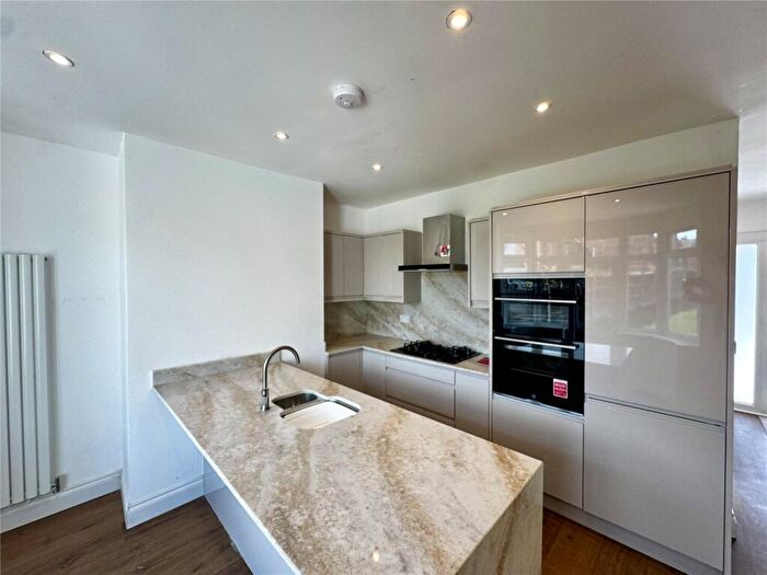 3 Bedroom Semi-Detached House To Rent In Stanley Avenue, Shirley, Solihull, West Midlands, B90