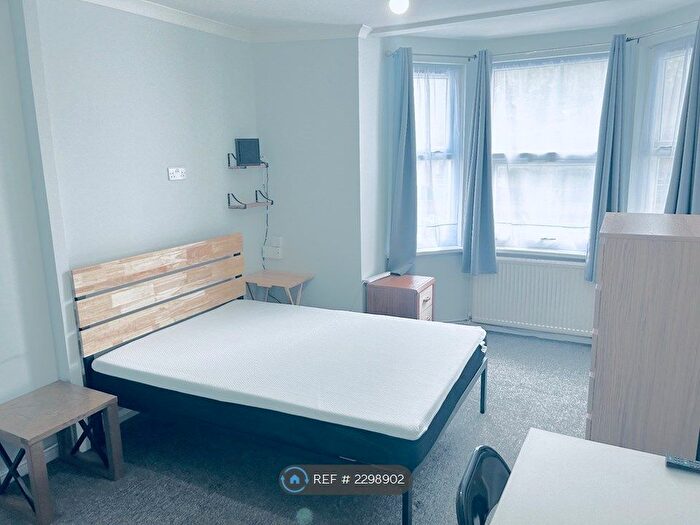 Studio To Rent In Southampton Street, Reading, RG1