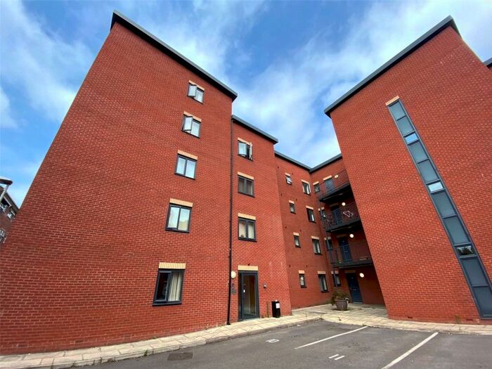 3 Bedroom Apartment To Rent In F Wilbraham Court, Fallowfield, Manchester, M14