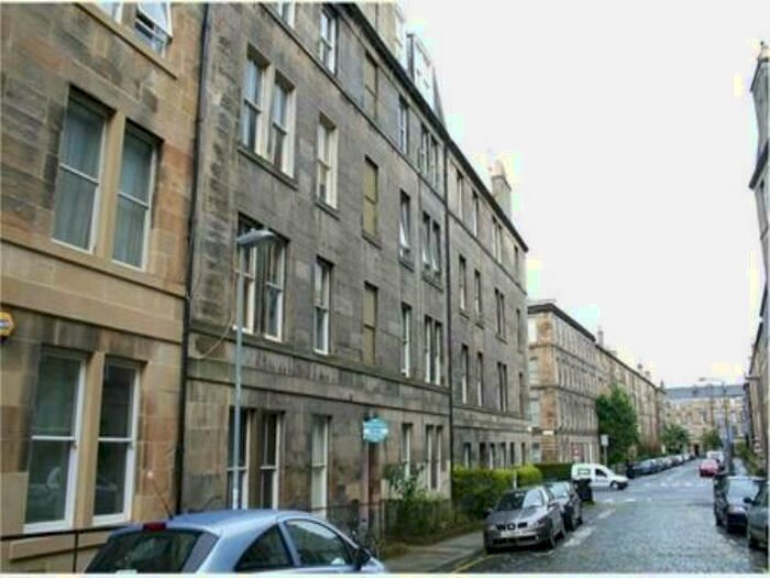 3 Bedroom Flat To Rent In South Oxford Street, Newington, Edinburgh, EH8