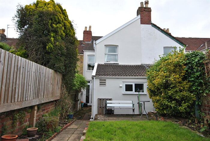 3 Bedroom Terraced House To Rent In Grove Park Road, Bristol, BS4