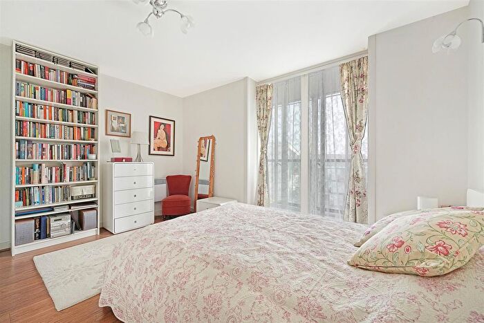 1 Bedroom Flat For Sale In Hudson Apartments, New River Village, Hornsey, N8