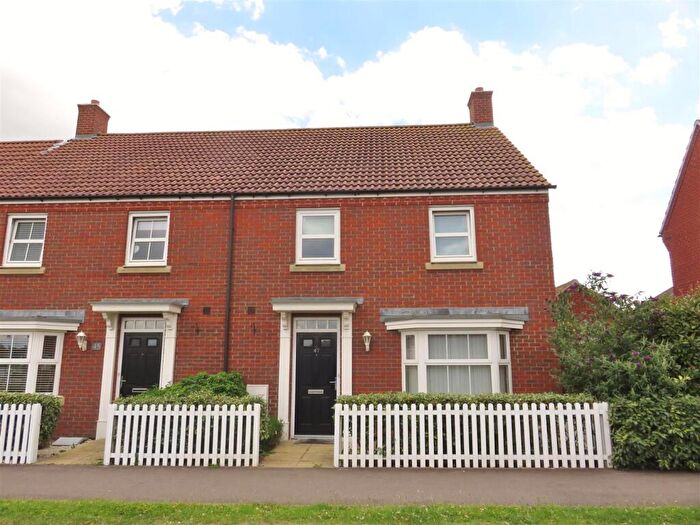 4 Bedroom End Of Terrace House To Rent In Hundred Acre Way, Red Lodge, IP28
