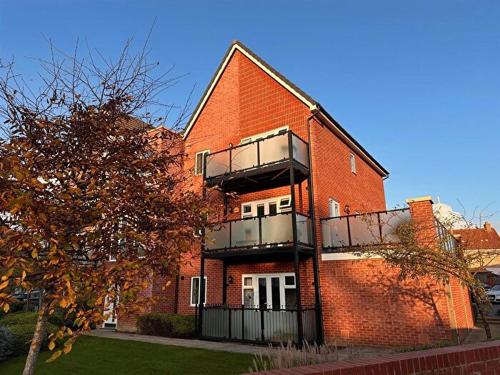 2 Bedroom Flat To Rent In Patrick Clayton Drive, Ashford, TN23