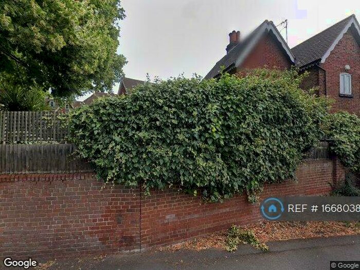 2 Bedroom Flat To Rent In High Street, Ewell, Epsom, KT17