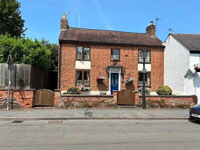 3 Bedroom Link Detached House For Sale In High Street, Desford, Leicester, Leicestershire, LE9