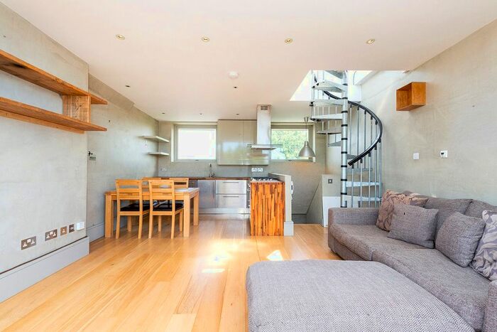 2 Bedroom Flat To Rent In Canning Road, London, N5