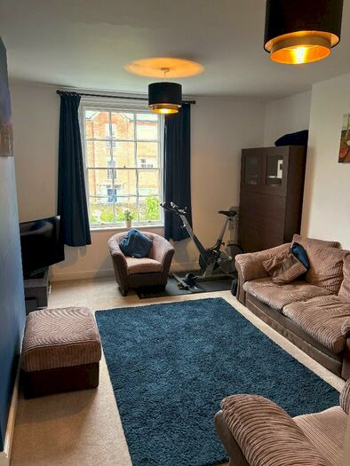 2 Bedroom Apartment To Rent In Charlotte Mews, Swindon, Wiltshire, SN1