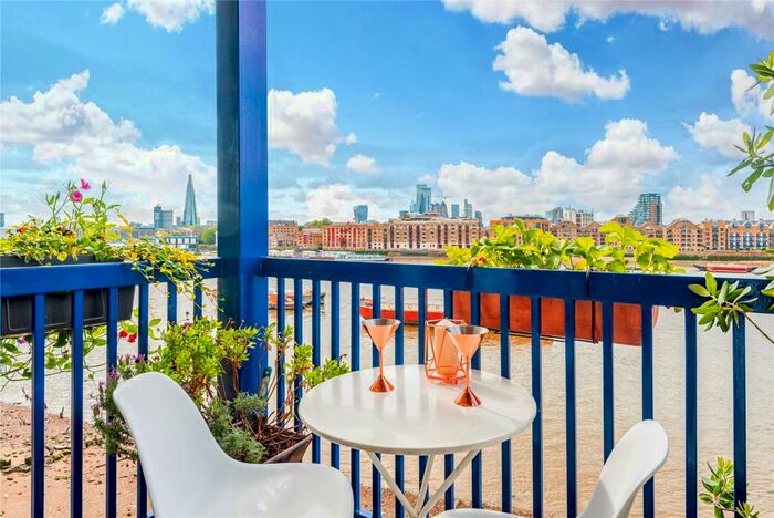 2 Bedroom Flat To Rent In Hays Court, Rotherhithe Street, London, SE16