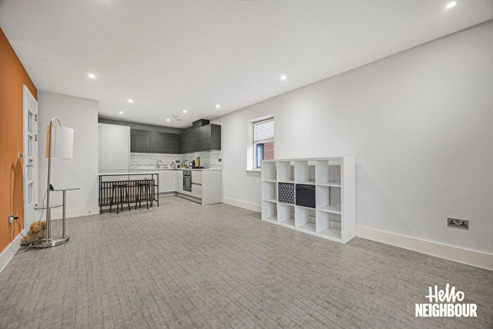 1 Bedroom Apartment To Rent In Stoke Road, Berkshire, SL2