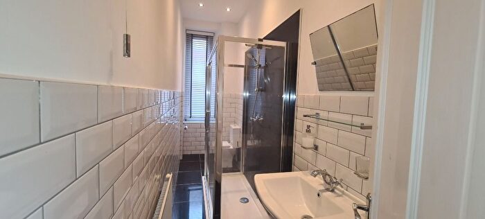 1 Bedroom Flat To Rent In Bolton Drive, Mount Florida, Glasgow, G42