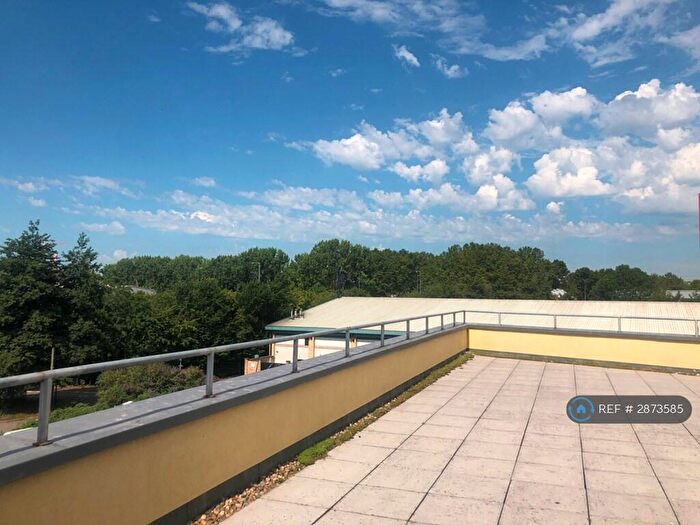 3 Bedroom Penthouse To Rent In Chancery Street, Bristol, BS5