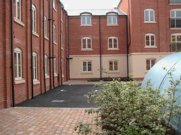 1 Bedroom Flat To Rent In Donaldson Court, Princes Drive, Worcester, WR1