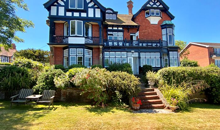 2 Bedroom Apartment To Rent In Sandlands, Steyne Road, PO34