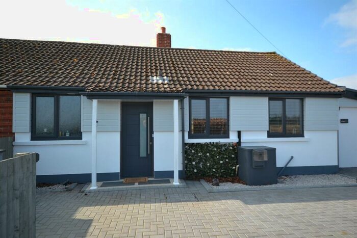 1 Bedroom Semi-Detached Bungalow For Sale In East Woodyates, SP5