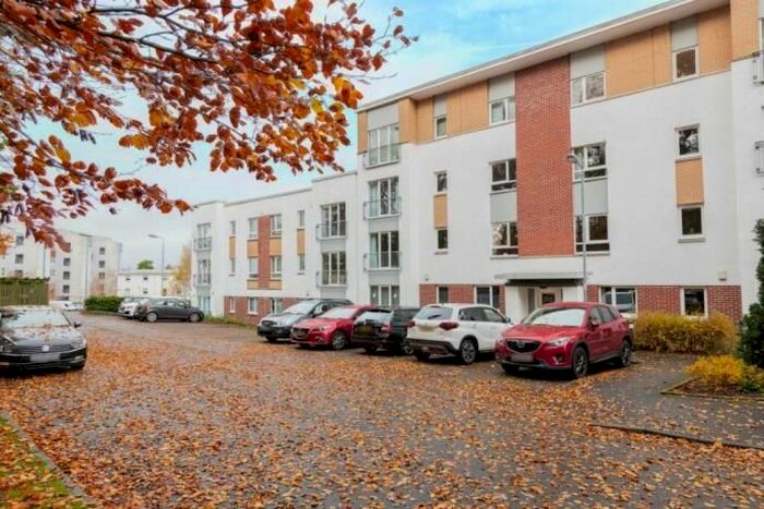 2 Bedroom Flat To Rent In Cairnhill View, Bearsden, Glasgow, G61