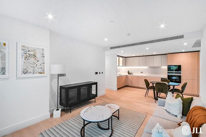 2 Bedroom Apartment To Rent In Palmer Road, SW11