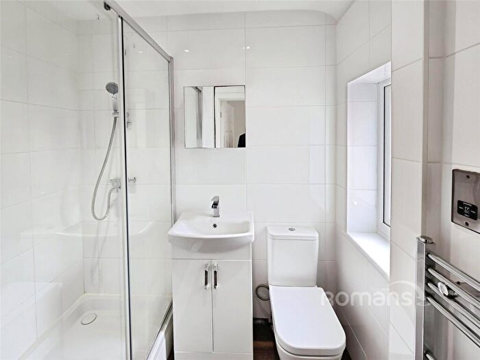 4 Bedroom Semi-Detached House To Rent In Elizabeth Gardens, Ascot, SL5