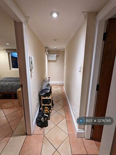 1 Bedroom Flat To Rent In Whitelow Road, Manchester, M21