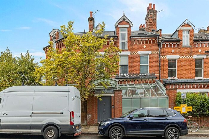5 Bedroom Semi-Detached House To Rent In Rudall Crescent, London, NW3