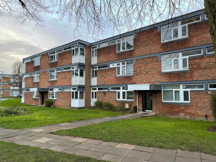 2 Bedroom Flat To Rent In Newbridge Crescent, Wolverhampton, WV6