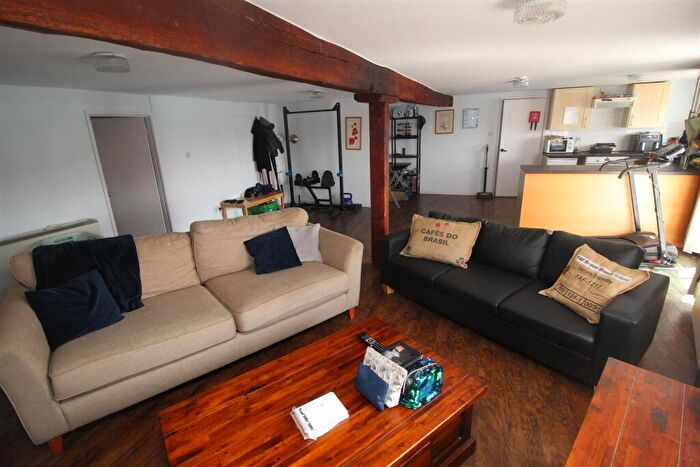 3 Bedroom Flat To Rent In The Quay, Poole, BH15