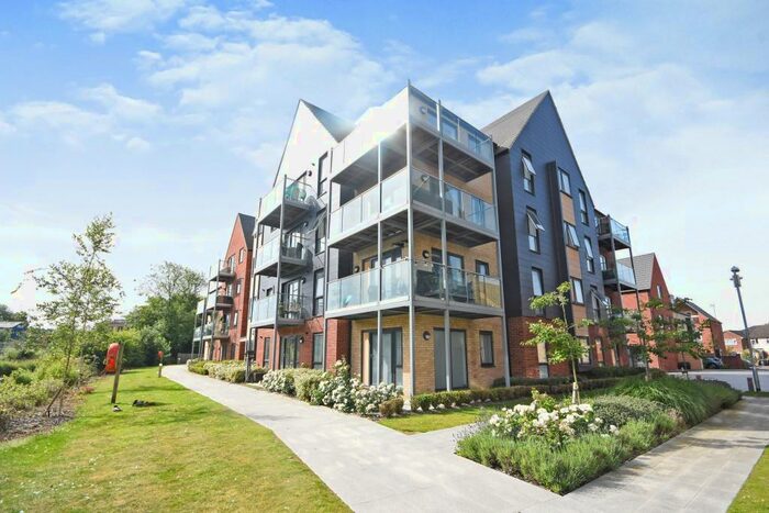 2 Bedroom Apartment To Rent In River View, Bishops Stortford, CM23