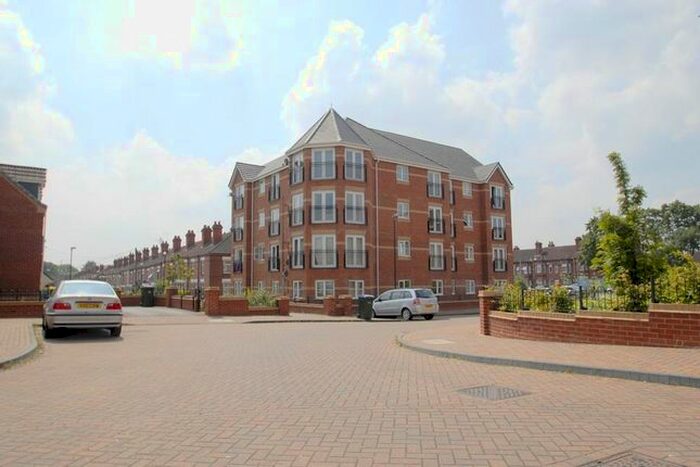 2 Bedroom Flat To Rent In Signet Square, The City, Coventry, CV2