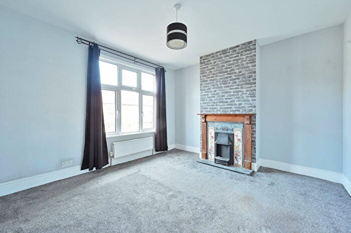3 Bedroom Terraced House To Rent In Watford, Watford, WD18