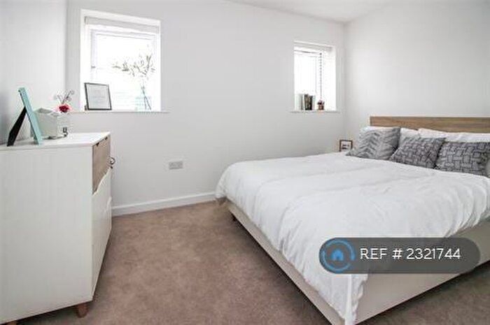 2 Bedroom Flat To Rent In Cubitt House, Wouldham, Rochester, ME1