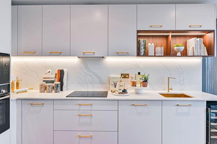 2 Bedroom Flat For Sale In Royal Arsenal Riverside, Woolwich, SE18