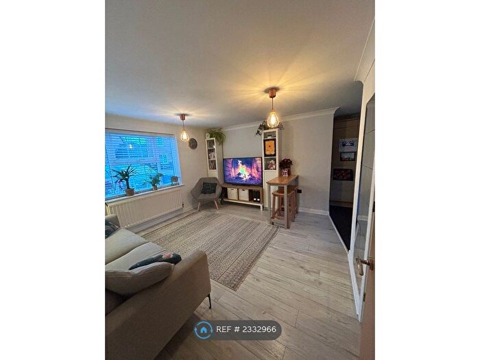 2 Bedroom Flat To Rent In Whistlefish Court, Norwich, NR5