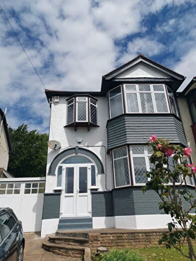 3 Bedroom Property To Rent In The Chase, Bromley, BR1